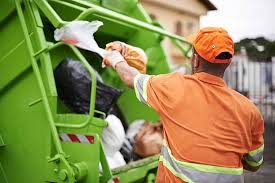 Best Construction Debris Removal  in South St Paul, MN
